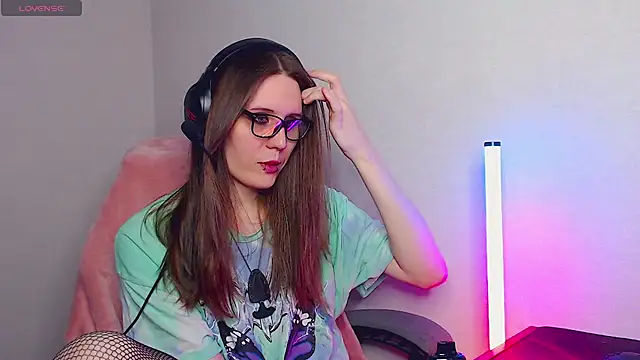 tracy cooper online show from February 2025 01:33:01 PM