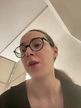 MartiniiSelenna online show from February 2026 06:57:01 AM