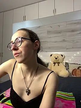 MartiniiSelenna online show from June 2026 06:02:01 AM