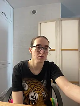 MartiniiSelenna online show from June 2026 05:57:01 AM