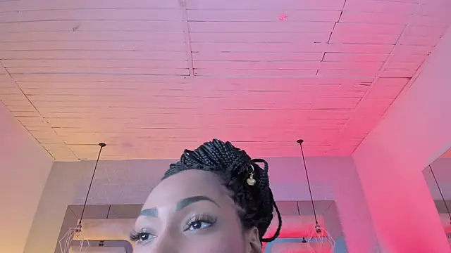 AngelineHeet online show from April 2026 10:11:01 PM