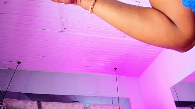 AngelineHeet online show from December 2025 03:33:01 AM