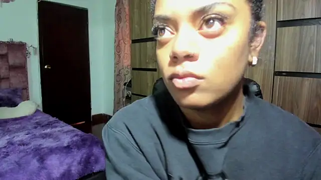 ladyrd1 online show from April 2026 01:59:02 PM