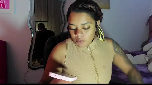 ladyrd1 online show from September 2025 10:21:01 PM