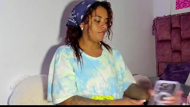 ladyrd1 online show from September 2025 03:56:01 AM