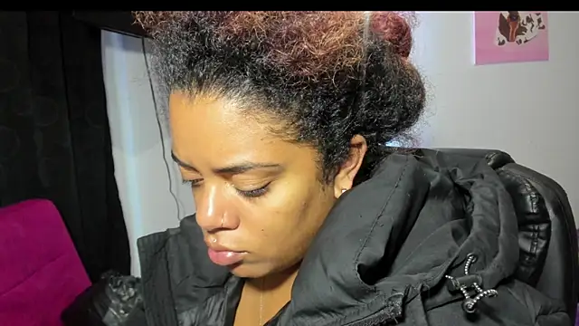 ladyrd1 online show from January 2026 12:05:02 AM