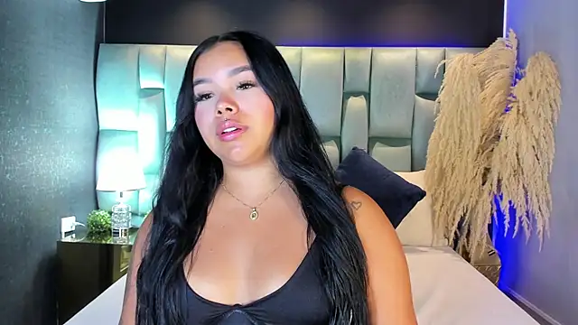 MarianaGarciaa   online show from April 2026 07:18:01 PM