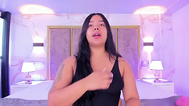 MarianaGarciaa   online show from October 2025 07:15:01 PM
