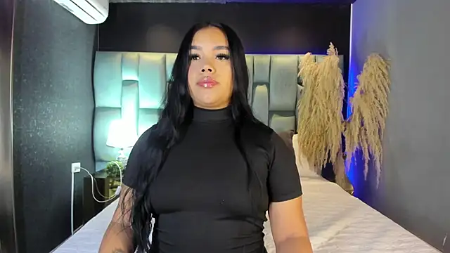 MarianaGarciaa   online show from June 2026 07:02:02 PM