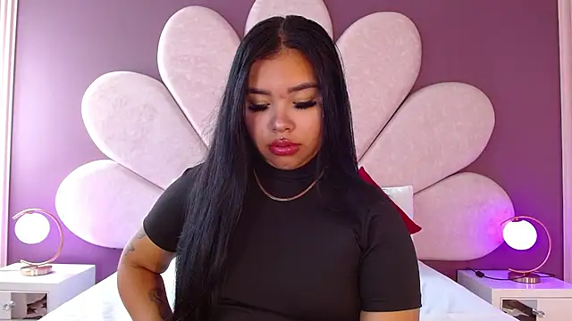 MarianaGarciaa   online show from May 2026 07:17:01 PM