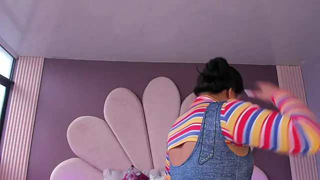 MarianaGarciaa   online show from October 2025 07:48:01 PM