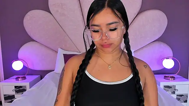 MarianaGarciaa   online show from February 2026 11:34:02 AM