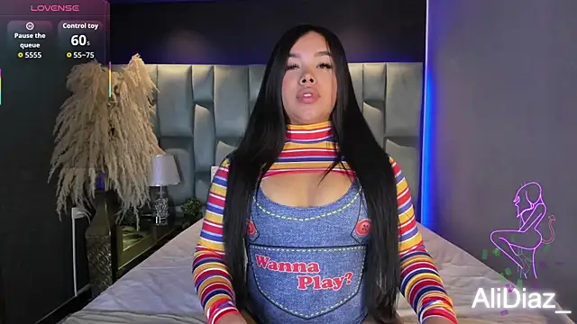 MarianaGarciaa   online show from September 2025 07:43:02 PM