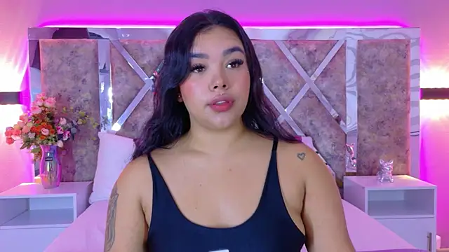 MarianaGarciaa   online show from October 2025 07:36:01 PM