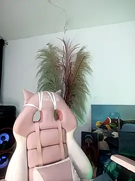 lovely kitt online show from January 2026 10:57:02 PM