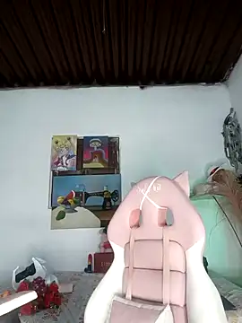 lovely kitt online show from March 2026 04:14:01 AM