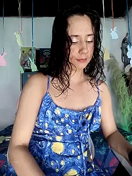 lovely kitt online show from April 2026 12:24:01 AM