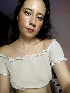 lovely kitt online show from October 2025 01:26:02 AM