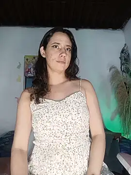 lovely kitt online show from June 2026 04:50:02 AM