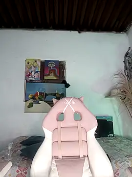 lovely kitt online show from March 2026 02:44:02 AM