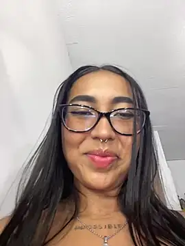 Snapshot of melanieecox chatting on July 2026 01:05:02 AM melanieecox online show from July 2026 01:05:02 AM