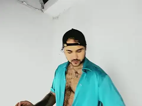 Sebas-hott online show from November 2025 10:57:02 PM