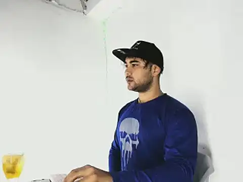 Sebas-hott online show from September 2025 11:43:01 PM