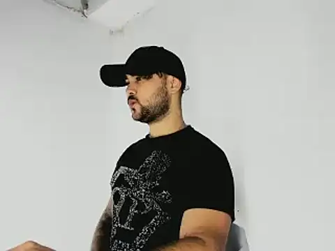 Sebas-hott online show from November 2025 10:03:02 PM