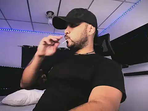 Sebas-hott online show from February 2026 11:48:01 PM