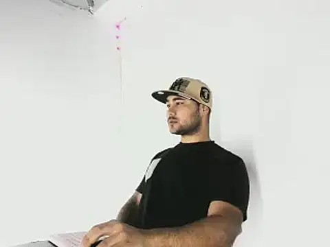 Sebas-hott online show from October 2025 10:22:01 PM