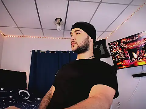 Sebas-hott online show from December 2025 10:26:02 PM