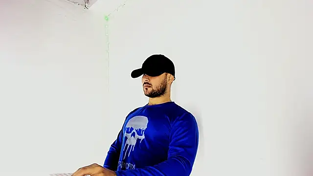 Sebas-hott online show from September 2025 10:59:01 PM