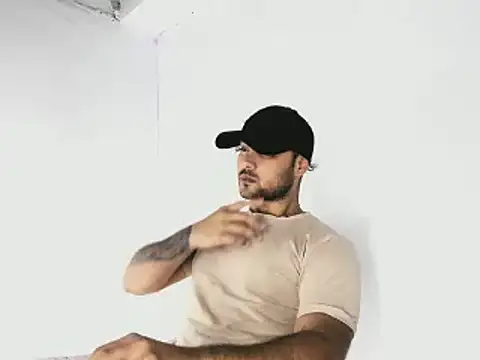 Sebas-hott online show from October 2025 10:11:01 PM