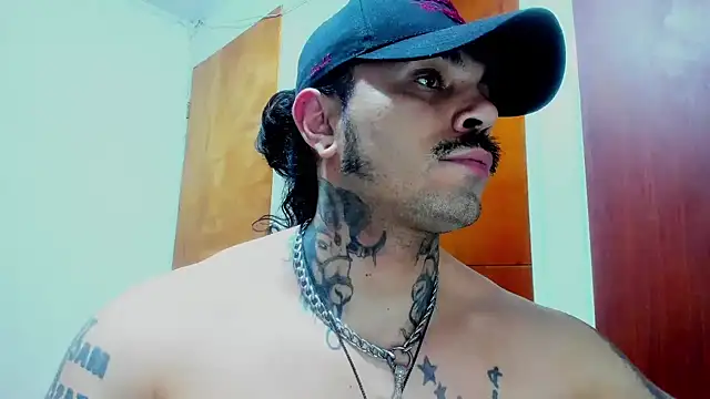 Snapshot of Van_Velckan chatting on June 2026 03:34:02 AM Van Velckan online show from June 2026 03:34:02 AM