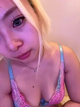 Rei1216xo online show from April 2026 03:13:01 PM