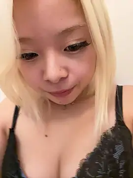 Rei1216xo online show from April 2026 08:27:01 AM