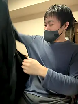 Snapshot of kentyken chatting on November 2025 01:22:02 PM kentyken online show from November 2025 01:22:02 PM