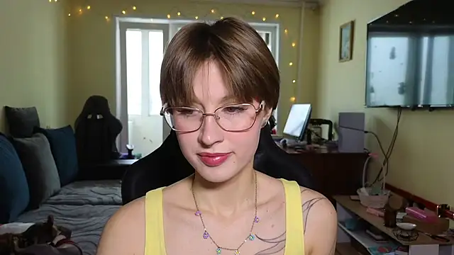 Snapshot of MalvinaBlum chatting on January 2026 06:17:01 AM MalvinaBlum online show from January 2026 06:17:01 AM