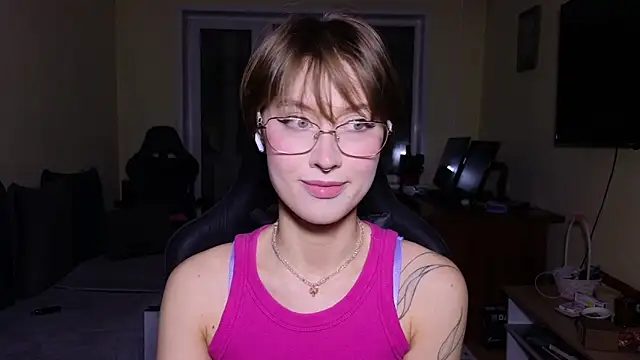 Snapshot of MalvinaBlum chatting on February 2026 12:51:02 PM MalvinaBlum online show from February 2026 12:51:02 PM