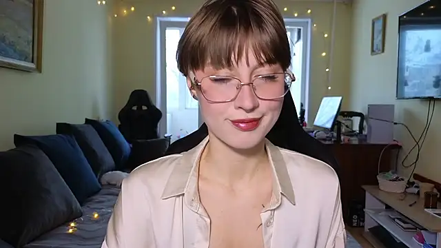 Snapshot of MalvinaBlum chatting on December 2025 04:25:02 AM MalvinaBlum online show from December 2025 04:25:02 AM