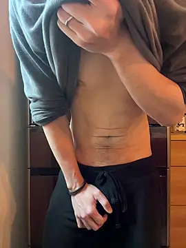 saku chan live online show from April 2026 11:22:02 PM