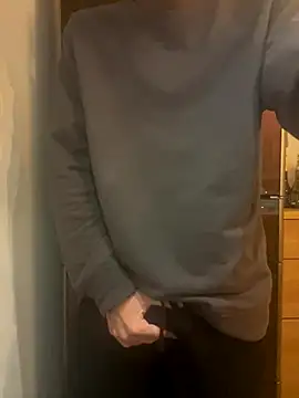 saku chan live online show from November 2025 04:40:01 PM