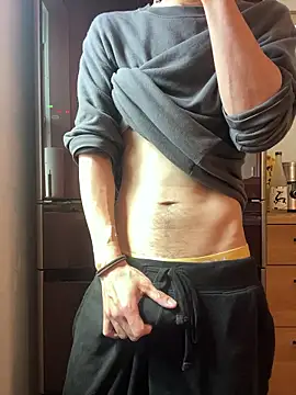 saku chan live online show from April 2026 01:57:01 AM