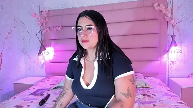 Snapshot of sabrinamilani chatting on December 2025 11:49:01 PM sabrinamilani online show from December 2025 11:49:01 PM