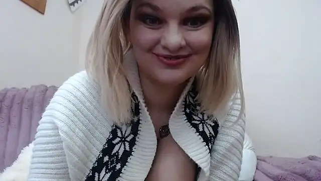 Snapshot of YourSweetJam chatting on November 2025 11:03:02 AM YourSweetJam online show from November 2025 11:03:02 AM