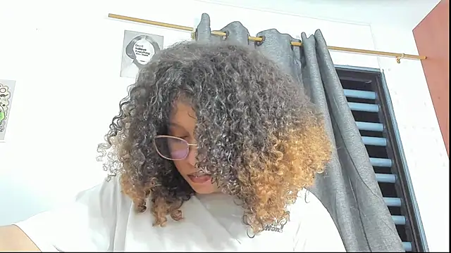 Ada gales  online show from November 2025 03:40:01 AM