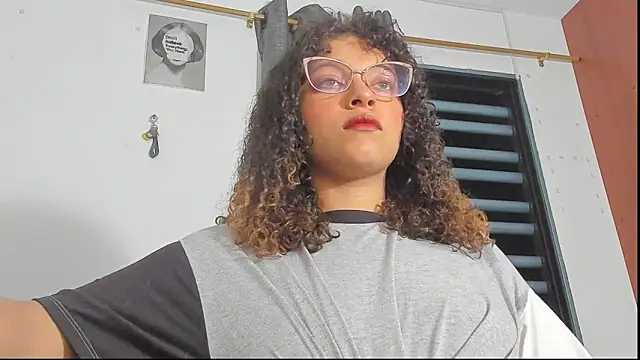 Ada gales  online show from December 2025 04:00:01 AM