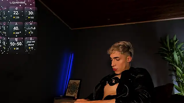 Snapshot of Angel_Snowhotxxx chatting on October 2025 01:28:02 AM Angel Snowhotxxx online show from October 2025 01:28:02 AM