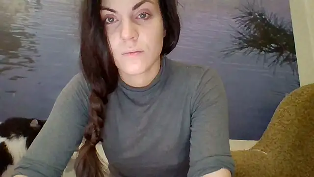 Snapshot of AliceTailor chatting on November 2025 10:36:02 AM AliceTailor online show from November 2025 10:36:02 AM