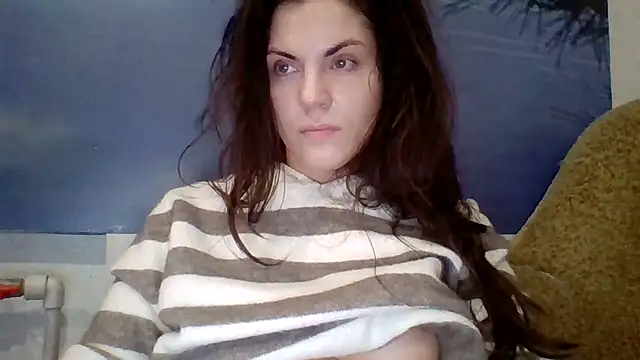 Snapshot of AliceTailor chatting on November 2025 04:44:01 PM AliceTailor online show from November 2025 04:44:01 PM